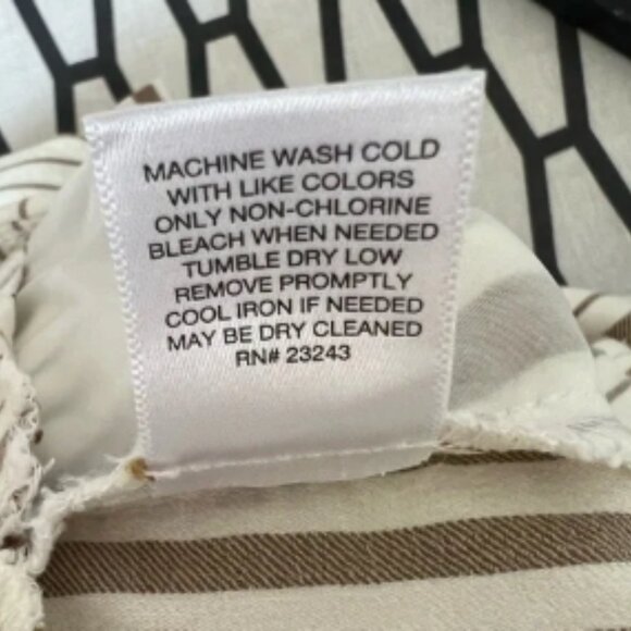 New York & Company Tan and White Striped Shorts | Size Medium - Picture 5 of 5